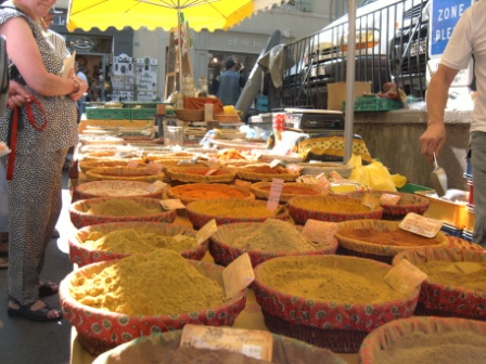 le march de saint remy de provence